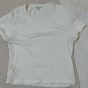 Urban Outfitters Women's White Crop-top